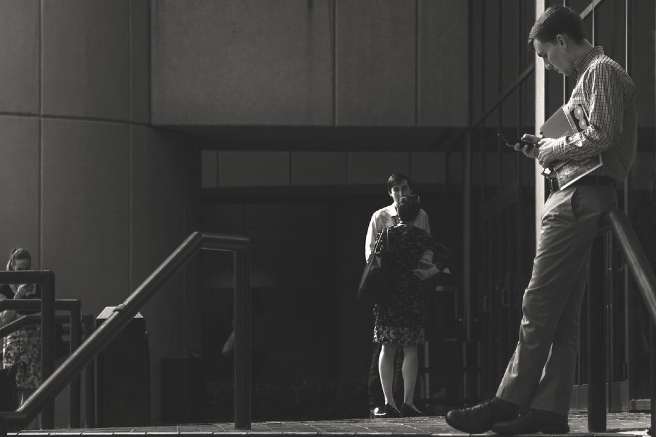A walk downtown, in black and white. Photograph by Robin Mehdee.